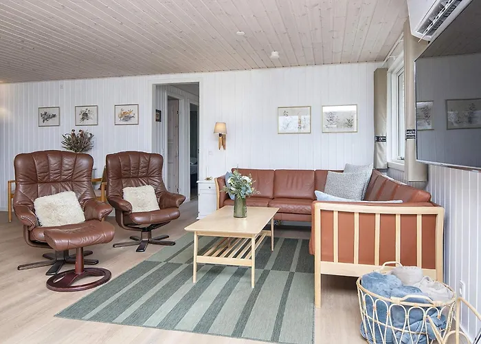 4 Star In Ansager-by Traum