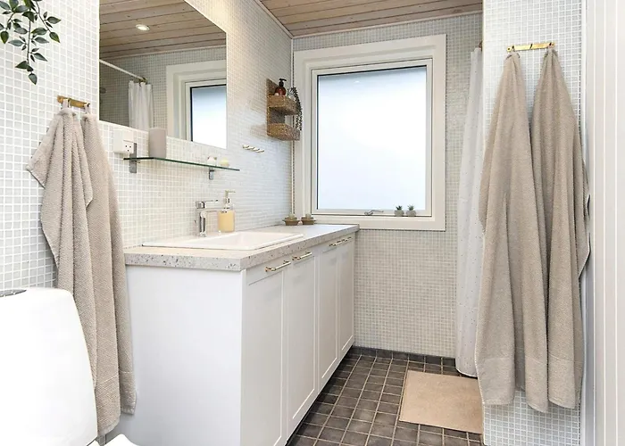 4 Star In Ansager-by Traum *