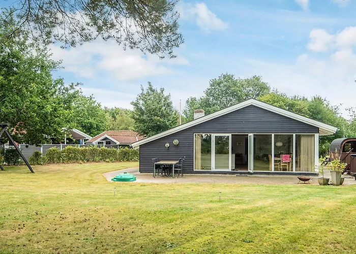 4 Star In Ansager-by Traum